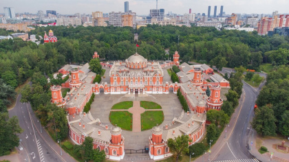 Петровский путевой дворец