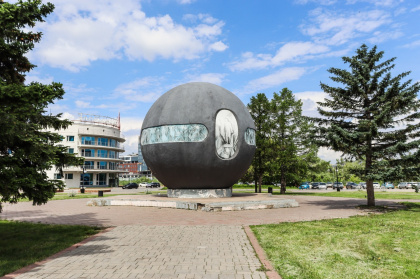 Площадь Бухгольца